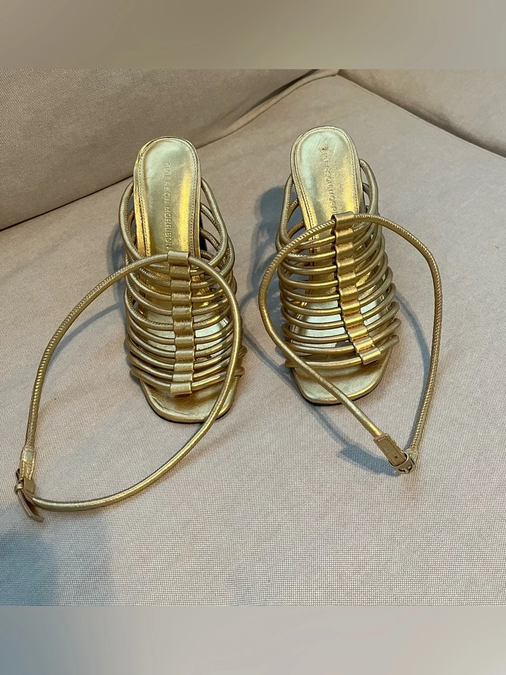 Sigerson Morrison Smilyssa gold leather heels